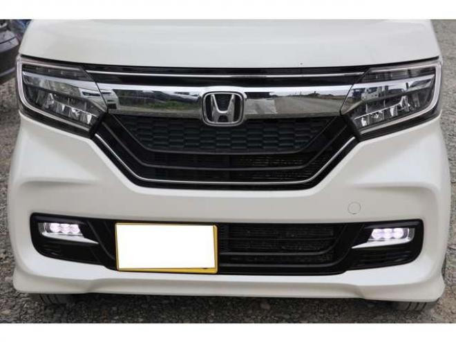 N-BOXカスタム 660 G L ホンダセンシング 4WD　検R8/11　外アルミ　スマートキー 660