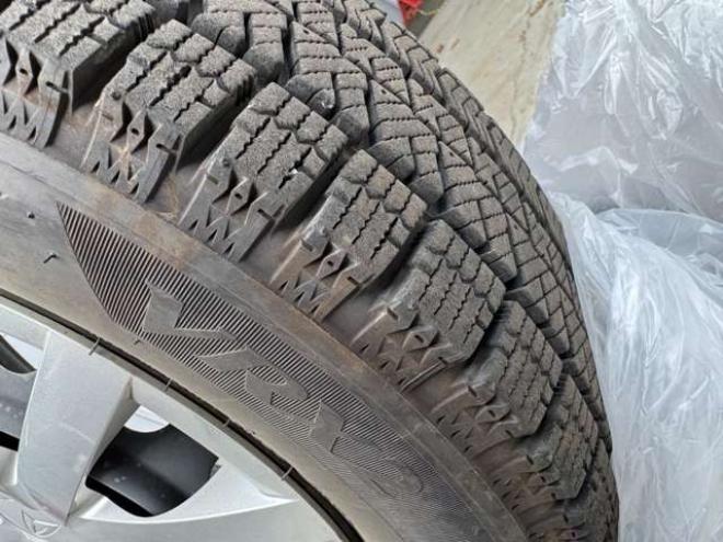 ミライース L SAIII 4WD　夏冬タイヤ　ナビ　TV　12ヶ月点検済　下廻り防錆塗装済 660