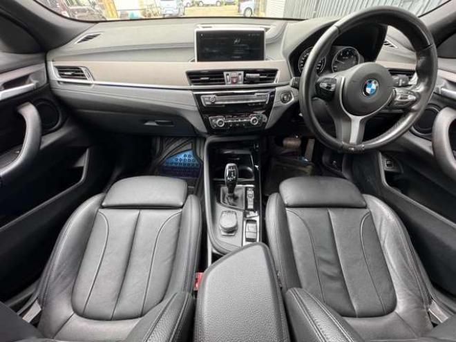 BMWX2 xドライブ18d MスポーツX ディーゼルターボ 4WD　本革　ナビ　Bカメラ 正規輸入車 2000