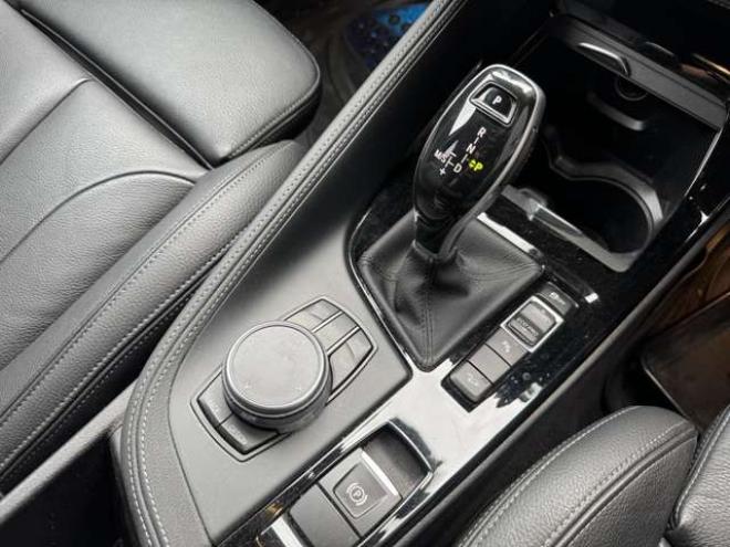 BMWX2 xドライブ18d MスポーツX ディーゼルターボ 4WD　本革　ナビ　Bカメラ 正規輸入車 2000