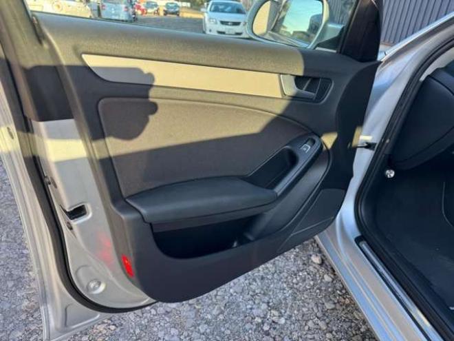 アウディA4アバント 2.0 TFSI クワトロ 4WD　ナビ　TV　Bカメラ　Bluetooth　アイドリングストップ 正規輸入車 2000