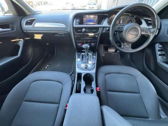 アウディA4アバント 2.0 TFSI クワトロ 4WD　ナビ　TV　Bカメラ　Bluetooth　アイドリングストップ 正規輸入車 2000