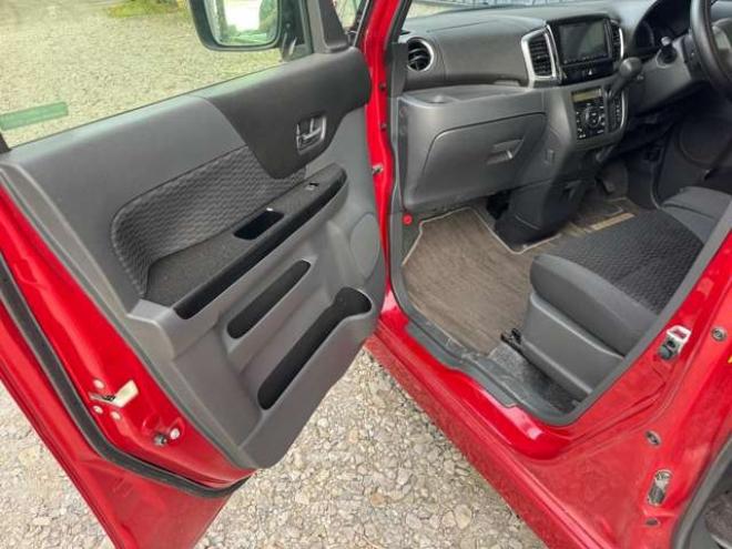 フレアワゴンカスタムスタイル XS 4WD　Pスライド　Bluetooth　下廻防錆塗装 660