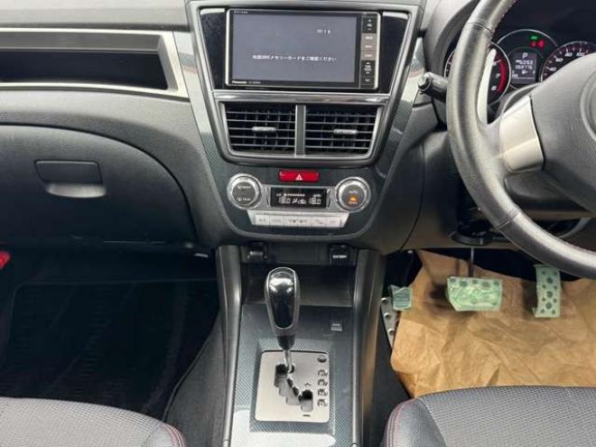 エクシーガ2.0 i-S アドバンテージ ライン 4WD　スマートキー　ナビ　TV 2000