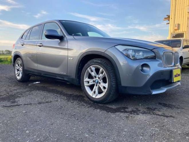 BMWX1 xドライブ 25i 4WD　夏冬タイヤ　インテリキー　クリアランスソナーオートライト 正規輸入車 3000