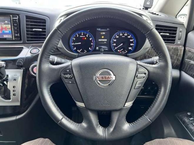 エルグランド2.5 250ハイウェイスター プレミアム 4WD　両側Pスラ・新規車検整備付・本州仕入車 2500