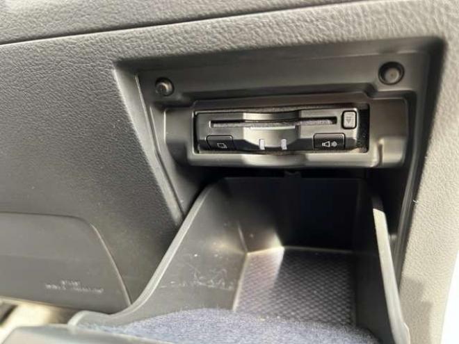 ヴェルファイアハイブリッド2.4 ZR 4WD　両側Pスライド/SDナビ/寒冷地仕様/法定24ヵ月点検整備付/新規車検整備付/本州仕入車両 2400