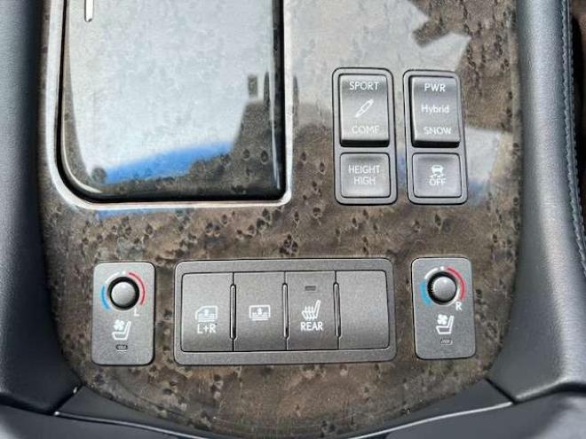 レクサスLSハイブリッド 600h バージョンS Iパッケージ 4WD　HVバッテリー交換済み・検令和8年9月 5000