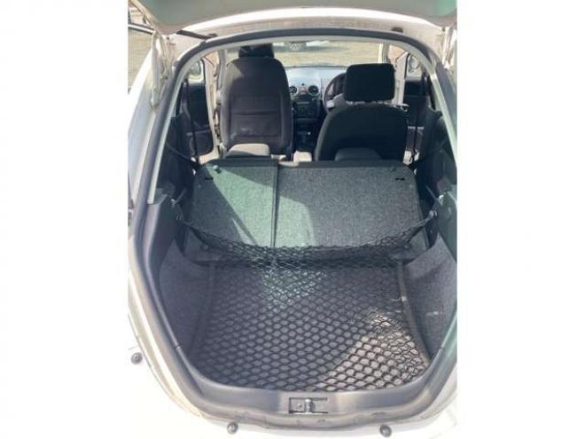 ニュービートルニュービートル　 正規輸入車 2WD 2000