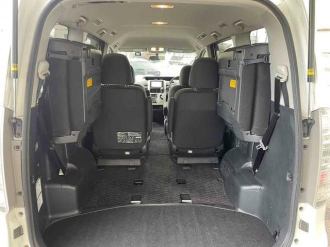 ヴォクシーＸ Ｌエディション 寒冷地仕様 4WD 2000 5Dr