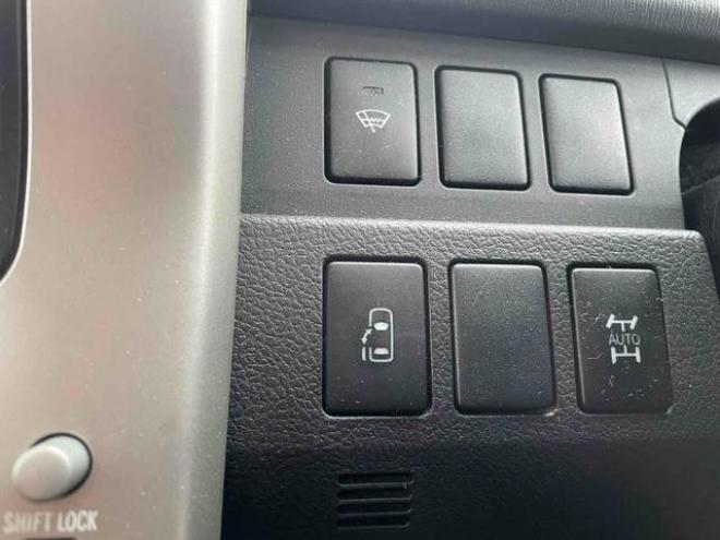 ヴォクシーＸ Ｌエディション 寒冷地仕様 4WD 2000 5Dr