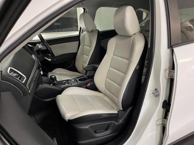 CX-5ＸＤ　Ｌパッケージ　本州仕入　寒冷地仕様　禁煙車　ＷＡＫＯＳバリアスコーティング済　スカイアクティブディーゼルターボ　ＧＲｅｄｄｙフロントスポイラー　純正１９インチＡＷ　社外１７ＡＷ＋スタッドレスタイヤ付　純正ナビ（フルセグ地デジ　Ｂｌｕｅｔｏｏｔｈ）＋バックカメラ＆サイドカメラ　純正レザーシート　レーダークルーズコントロール　ブラインドスポット　車線逸脱警報　ＬＥＤヘッドライト　両席シートヒーター　アドバンスキー　ドラレコ　横滑り防止装置　ＥＴＣ 4WD 2200 5Dr