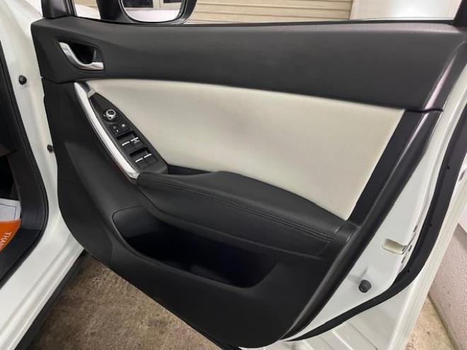 CX-5ＸＤ　Ｌパッケージ　本州仕入　寒冷地仕様　禁煙車　ＷＡＫＯＳバリアスコーティング済　スカイアクティブディーゼルターボ　ＧＲｅｄｄｙフロントスポイラー　純正１９インチＡＷ　社外１７ＡＷ＋スタッドレスタイヤ付　純正ナビ（フルセグ地デジ　Ｂｌｕｅｔｏｏｔｈ）＋バックカメラ＆サイドカメラ　純正レザーシート　レーダークルーズコントロール　ブラインドスポット　車線逸脱警報　ＬＥＤヘッドライト　両席シートヒーター　アドバンスキー　ドラレコ　横滑り防止装置　ＥＴＣ 4WD 2200 5Dr