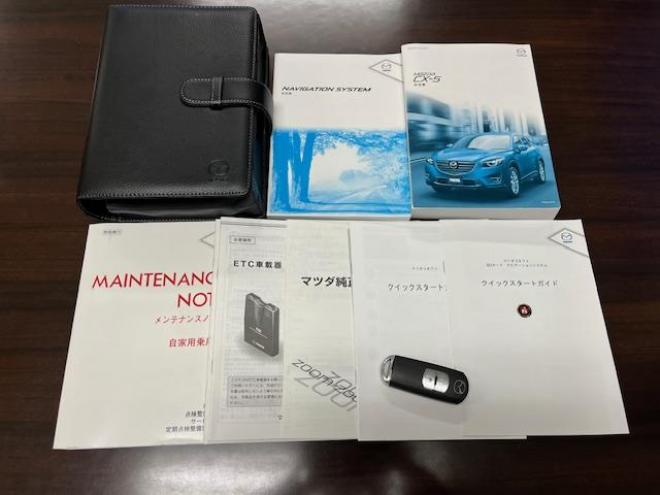 CX-5ＸＤ　Ｌパッケージ　本州仕入　寒冷地仕様　禁煙車　ＷＡＫＯＳバリアスコーティング済　スカイアクティブディーゼルターボ　ＧＲｅｄｄｙフロントスポイラー　純正１９インチＡＷ　社外１７ＡＷ＋スタッドレスタイヤ付　純正ナビ（フルセグ地デジ　Ｂｌｕｅｔｏｏｔｈ）＋バックカメラ＆サイドカメラ　純正レザーシート　レーダークルーズコントロール　ブラインドスポット　車線逸脱警報　ＬＥＤヘッドライト　両席シートヒーター　アドバンスキー　ドラレコ　横滑り防止装置　ＥＴＣ 4WD 2200 5Dr