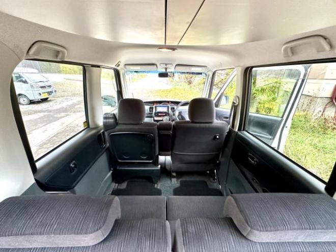 タントカスタムVセレクション　4WD タイミングチェーン車　エンジンスターター　楽ナビ　ワンセグテレビ　夏冬アルミ 4WD 5 660Dr