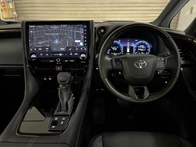 アルファードＺ　本州仕入　寒冷地仕様　禁煙車　トヨタセーフティセンス　左右独立ムーンルーフ　レーダークルーズ　レーントレーシング　純正１８インチＡＷ　ＴＯＹＯ製新品スタッドレスタイヤ　純正ナビ（フルセグ地デジ　Ｂｌｕｅｔｏｏｔｈ　Ｍｉｒａｃａｓｔ）＋バックカメラ＋全方位カメラ　両側パワースライドドア　パワーバックドア　純正ブラックレザーシート　電動オットマン　ＬＥＤヘッドライト　デジタルインナーミラー　ステアリングヒーター　シートヒーター＆クーラー　ＥＴＣ  4WD 2500 5Dr