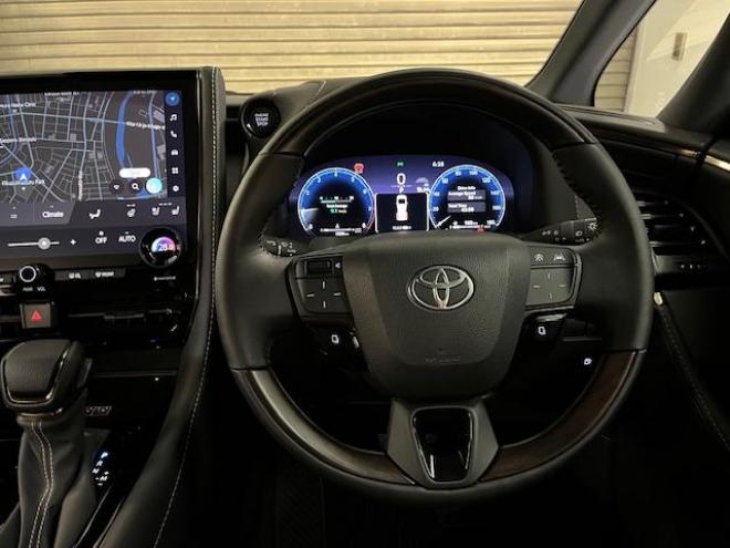 アルファードＺ　本州仕入　寒冷地仕様　禁煙車　トヨタセーフティセンス　左右独立ムーンルーフ　レーダークルーズ　レーントレーシング　純正１８インチＡＷ　ＴＯＹＯ製新品スタッドレスタイヤ　純正ナビ（フルセグ地デジ　Ｂｌｕｅｔｏｏｔｈ　Ｍｉｒａｃａｓｔ）＋バックカメラ＋全方位カメラ　両側パワースライドドア　パワーバックドア　純正ブラックレザーシート　電動オットマン　ＬＥＤヘッドライト　デジタルインナーミラー　ステアリングヒーター　シートヒーター＆クーラー　ＥＴＣ  4WD 2500 5Dr