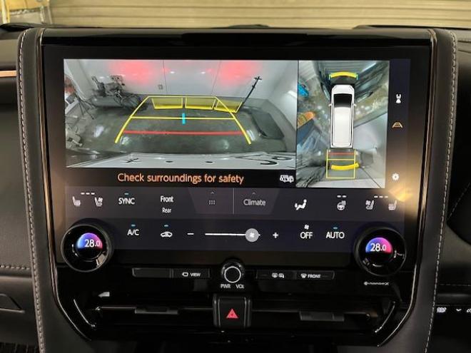 アルファードＺ　本州仕入　寒冷地仕様　禁煙車　トヨタセーフティセンス　左右独立ムーンルーフ　レーダークルーズ　レーントレーシング　純正１８インチＡＷ　ＴＯＹＯ製新品スタッドレスタイヤ　純正ナビ（フルセグ地デジ　Ｂｌｕｅｔｏｏｔｈ　Ｍｉｒａｃａｓｔ）＋バックカメラ＋全方位カメラ　両側パワースライドドア　パワーバックドア　純正ブラックレザーシート　電動オットマン　ＬＥＤヘッドライト　デジタルインナーミラー　ステアリングヒーター　シートヒーター＆クーラー　ＥＴＣ  4WD 2500 5Dr