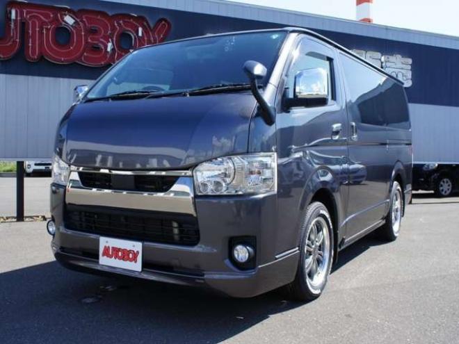 ハイエースバン2.8 スーパーGL ダークプライムII ロングボディ ディーゼルターボ 4WD　415COBRA　クリーンルック3 Fスポイラー&BY2Neoボンネット&ステージ2ルーフスポイラー&バッドラッカー17インチAW&フラットベッドキット　ヨコハマPARADA215/60R17　両側パワースライドドア　デジタルインナー 2800