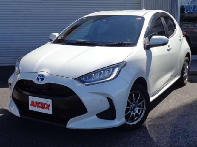 ヤリス1.5 ハイブリッド Z E-Four 4WD　ワンオーナー　スマートキー　純正エンスタ　純正ナビ 1500