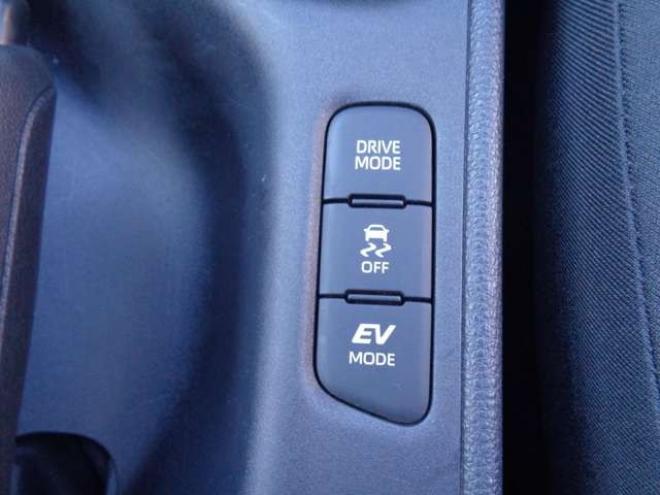 ヤリス1.5 ハイブリッド Z E-Four 4WD　ワンオーナー　スマートキー　純正エンスタ　純正ナビ 1500