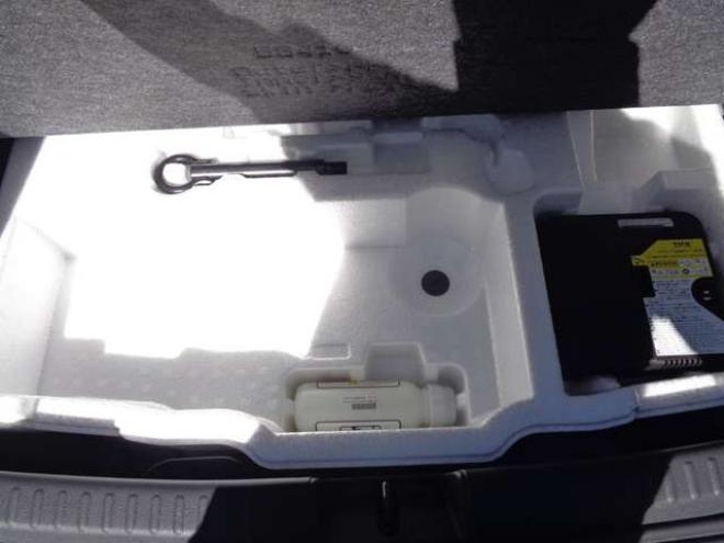 ヤリス1.5 ハイブリッド Z E-Four 4WD　ワンオーナー　スマートキー　純正エンスタ　純正ナビ 1500