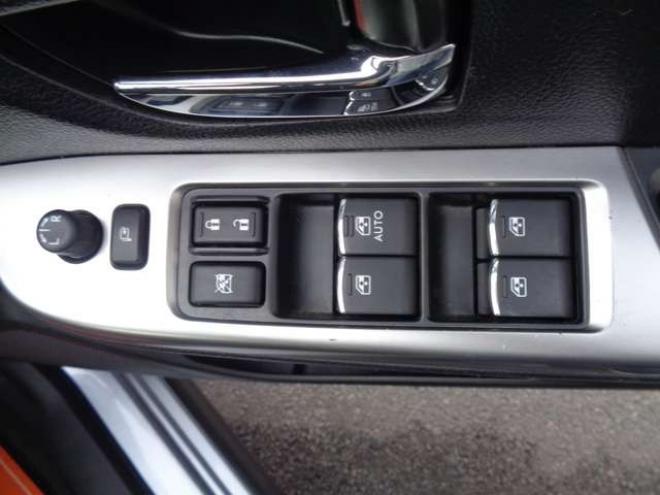 インプレッサXV2.0i-L アイサイト 4WD　純正ナビ　フルセグ　バックカメラ 2000