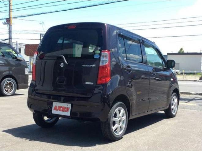 ワゴンRFX 4WD　キーレス　オートエアコン　シートヒーター　ミラーヒーター　アイドリングストップ　助手席シートアンダーボックス　電動格納ミラー　ETC　純正オーディオプレーヤー　CD　FM/AM　AUX 660