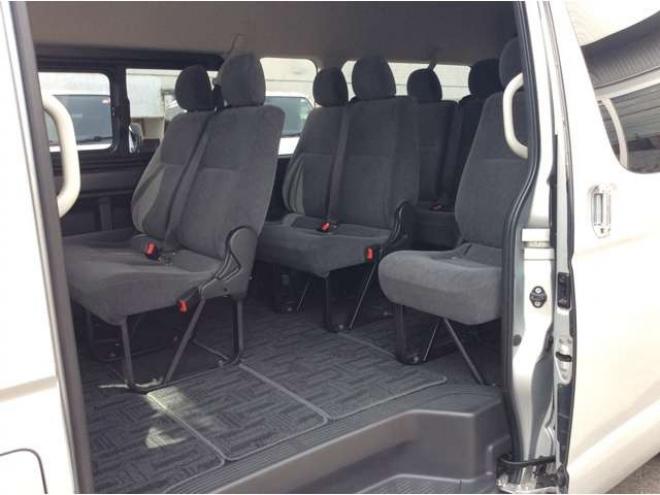 ハイエース2.7 グランドキャビン 4WD　片側パワースライドドア　前後ドライブレコーダー　リアヒーター&クーラー　キーレス　横滑り防止　純正ナビ　ワンセグTV　Bluetooth　CD　FM/AM　ETC　15インチAW　電動格納ミラー　バックカメラ 2700