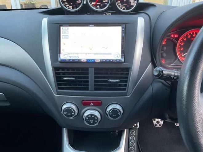 インプレッサハッチバックSTI 2.0 WRX 4WD　Defi3連メーター(ブースト計・油温計・油圧計)　ETC　運転席パワーシート　プッシュスタート 2000