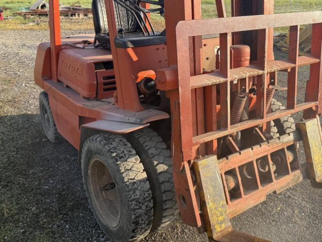 フォークリフトヒンジ付き！トヨタ 3FD20 2トン ディーゼル ダブルタイヤ