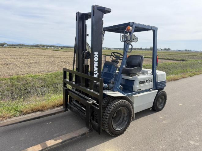 フォークリフトサイドシフト付き！フォークリフト コマツ FD25H-11 2.5トン ディーゼル