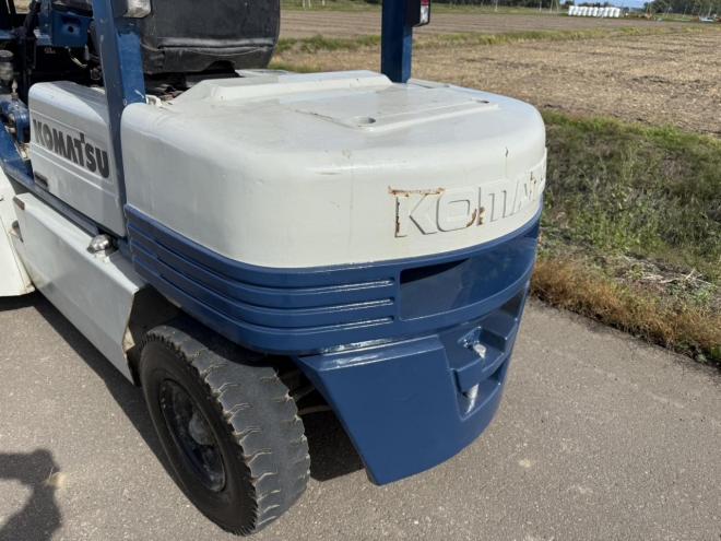 フォークリフトサイドシフト付き！フォークリフト コマツ FD25H-11 2.5トン ディーゼル