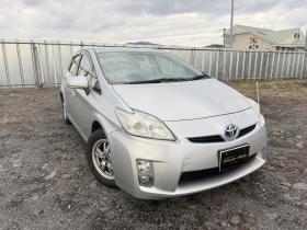 プリウス　S 1800 5Dr