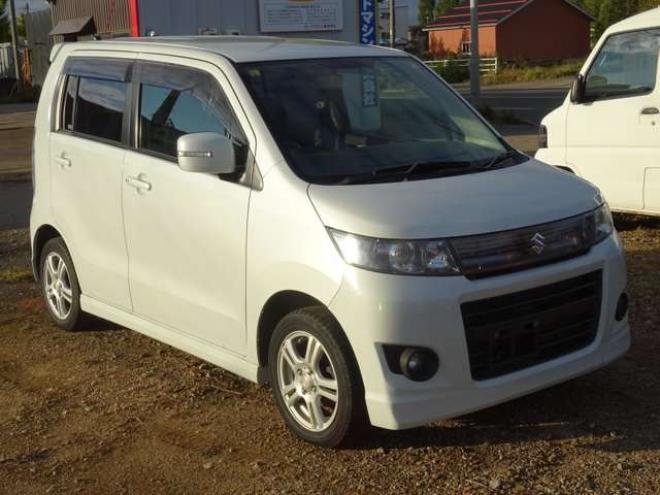 ワゴンRスティングレー リミテッドII 4WD　シートヒーター・HID・禁煙車・ポリマーコーティング・1年保証 660