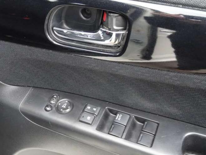 N-BOXカスタムG ターボSSパッケージ 4WD　本州仕入・ナビ・TV・Bluetooth・バックカメラ・ETC・両側パワスラ・禁煙車・シートヒーター 660