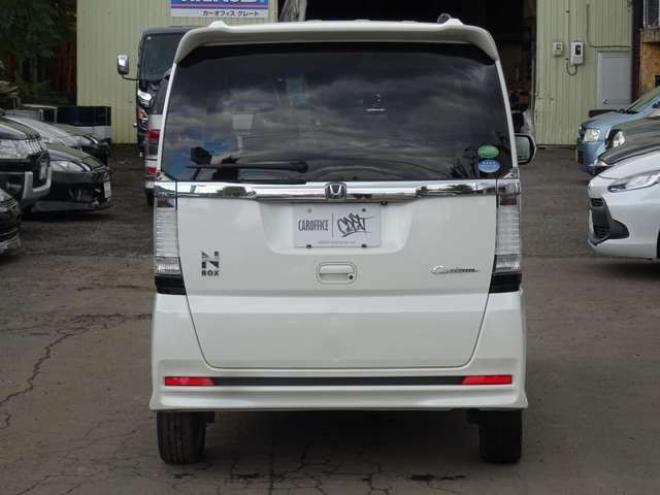 N-BOXカスタムG ターボSSパッケージ 4WD　本州仕入・ナビ・TV・Bluetooth・バックカメラ・ETC・両側パワスラ・禁煙車・シートヒーター 660