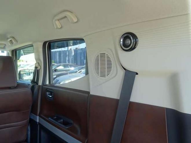 N-BOXスラッシュ X 4WD　ナビ・TV・バックカメラ・Bluetooth・禁煙車・エンジンスターター・シートヒーター 660