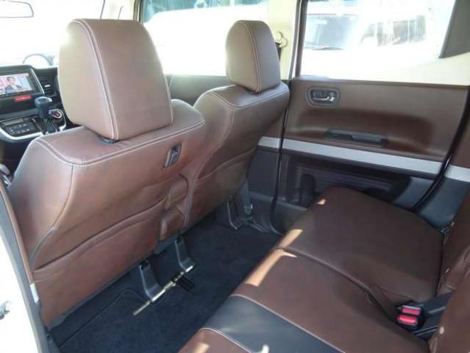 N-BOXスラッシュ X 4WD　ナビ・TV・バックカメラ・Bluetooth・禁煙車・エンジンスターター・シートヒーター 660