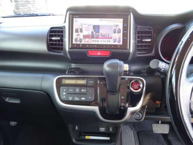 N-BOXスラッシュ X 4WD　ナビ・TV・バックカメラ・Bluetooth・禁煙車・エンジンスターター・シートヒーター 660