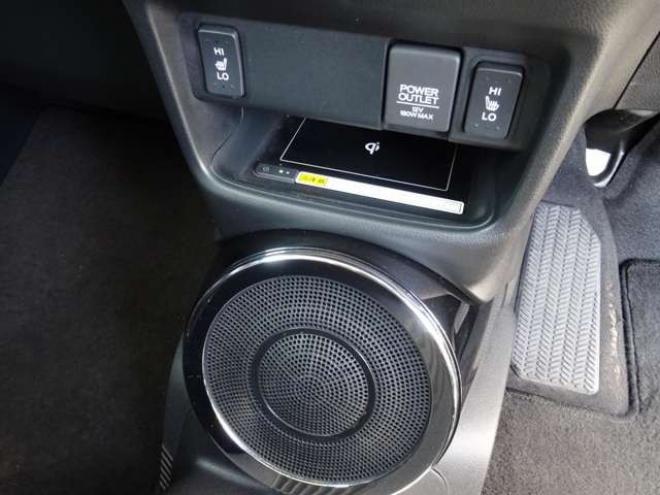 N-BOXスラッシュ X 4WD　ナビ・TV・バックカメラ・Bluetooth・禁煙車・エンジンスターター・シートヒーター 660