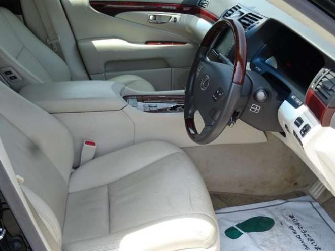 レクサスLSハイブリッド 600h バージョンS Iパッケージ 4WD　 5000