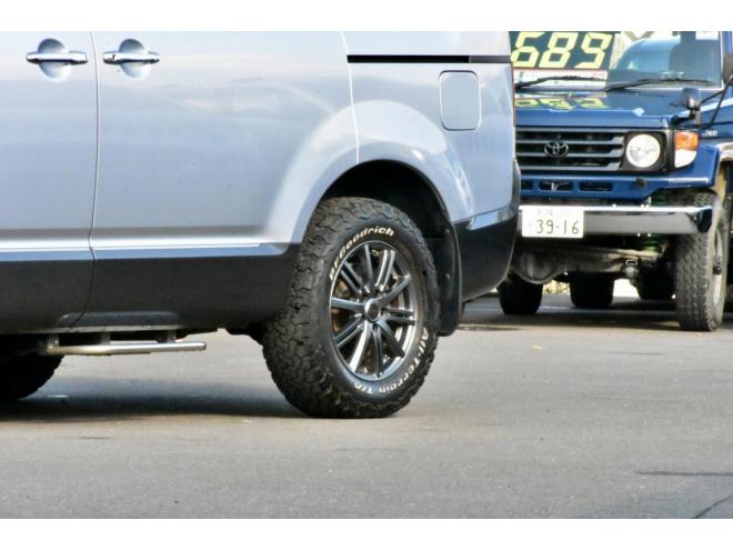 デリカD:5　Chamonix　４WD　本州仕入　車検２年付　両側パワースライド　ステップ付　フリップダウンモニター　寒冷地仕様