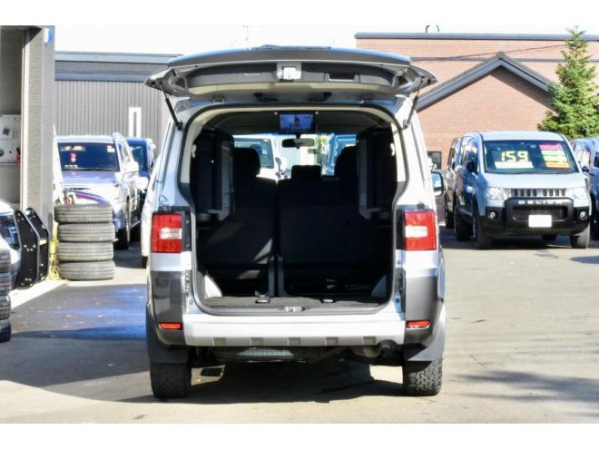 デリカD:5　Chamonix　４WD　本州仕入　車検２年付　両側パワースライド　ステップ付　フリップダウンモニター　寒冷地仕様