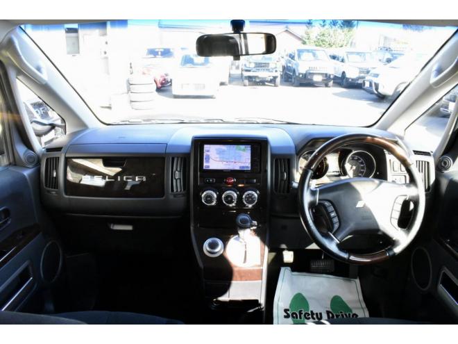 デリカD:5　Chamonix　４WD　本州仕入　車検２年付　両側パワースライド　ステップ付　フリップダウンモニター　寒冷地仕様