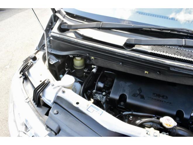 デリカD:5　Chamonix　４WD　本州仕入　車検２年付　両側パワースライド　ステップ付　フリップダウンモニター　寒冷地仕様