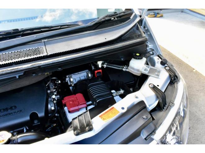 デリカD:5　Chamonix　４WD　本州仕入　車検２年付　両側パワースライド　ステップ付　フリップダウンモニター　寒冷地仕様