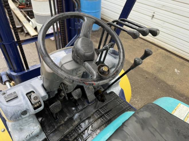 フォークリフトサイドシフト付き！コマツ FD20C-12 2トン ディーゼル ダブルタイヤ