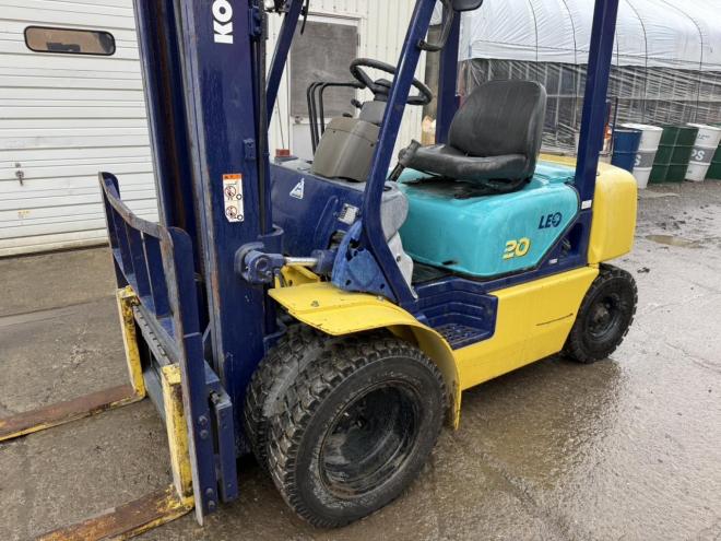 フォークリフトサイドシフト付き！コマツ FD20C-12 2トン ディーゼル ダブルタイヤ