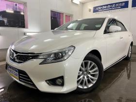 マークX　プレミアム　Ｆｏｕｒ　本州仕入　寒冷地仕様　禁煙車　ＷＡＫＯＳバリアスコーティング済　純正１６インチＡＷ　純正１６ＡＷ＋スタッドレスタイヤ付　純正ナビ（フルセグ地デジ　ＤＶＤ再生　Ｂｌｕｅｔｏｏｔｈ対応）＋バックカメラ　純正ハーフレザーシート　エンジンスターター　クルーズコントロール　ＰＵＳＨスタート　スマートキー　フロントガラス熱線　ミラーヒーター　両席パワーシート　タイミングチェーン車　ＨＩＤヘッドライト　横滑り防止装置　ＥＴＣ 4WD 2500 4Dr